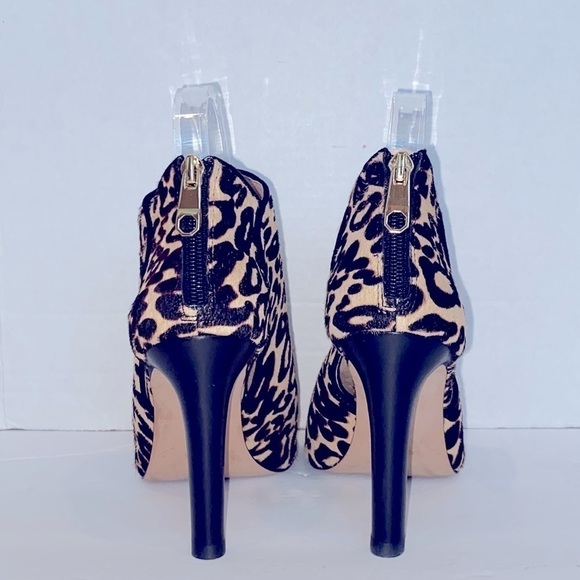 Louise Et Cie Isabelle Animal Print Heeled Booties Size 8 - Picture 5 of 8